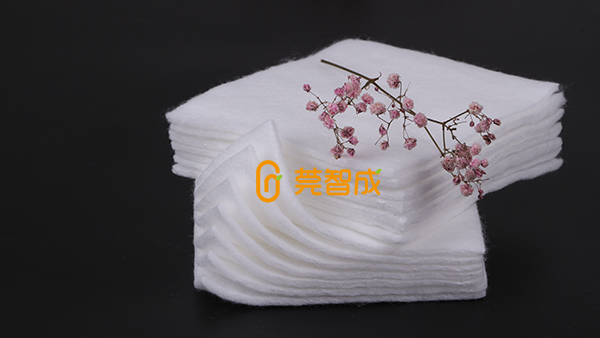 為什么鮮花吸水棉的吸濕能力強(qiáng)？