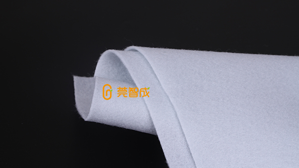 吸水纖維棉對(duì)比傳統(tǒng)吸水材料有什么優(yōu)勢(shì)？