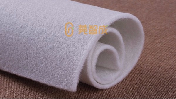 復(fù)合針刺無紡布厚度不均-從4個(gè)方面入手