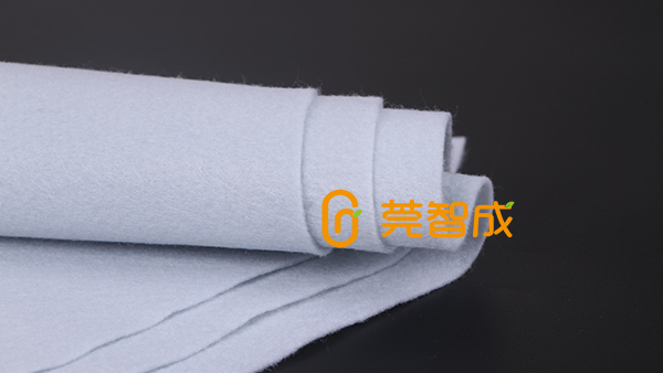滌綸針刺氈表面光滑對(duì)運(yùn)行阻力有影響嗎？