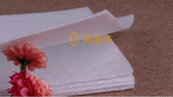 過濾針刺無紡布廠家-全天開機(jī)迎戰(zhàn)訂單旺季