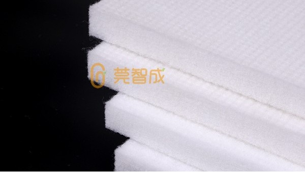 要想沙發(fā)更舒適，填充還需樹脂棉